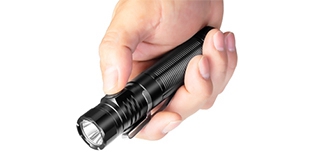 【Flashlight manufacturer】 What are the quality requirements for tactical flashlights